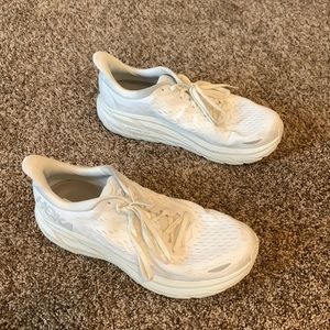 White Hoka One-One, W Clifton 8, size 10